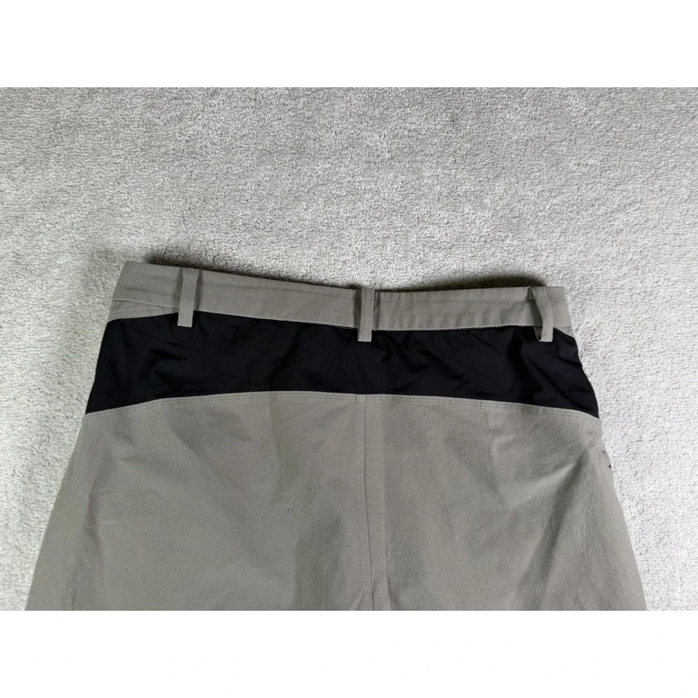 Lululemon Shorts Men's 34 Gray Black Stretch Casual Golf Stretch 10